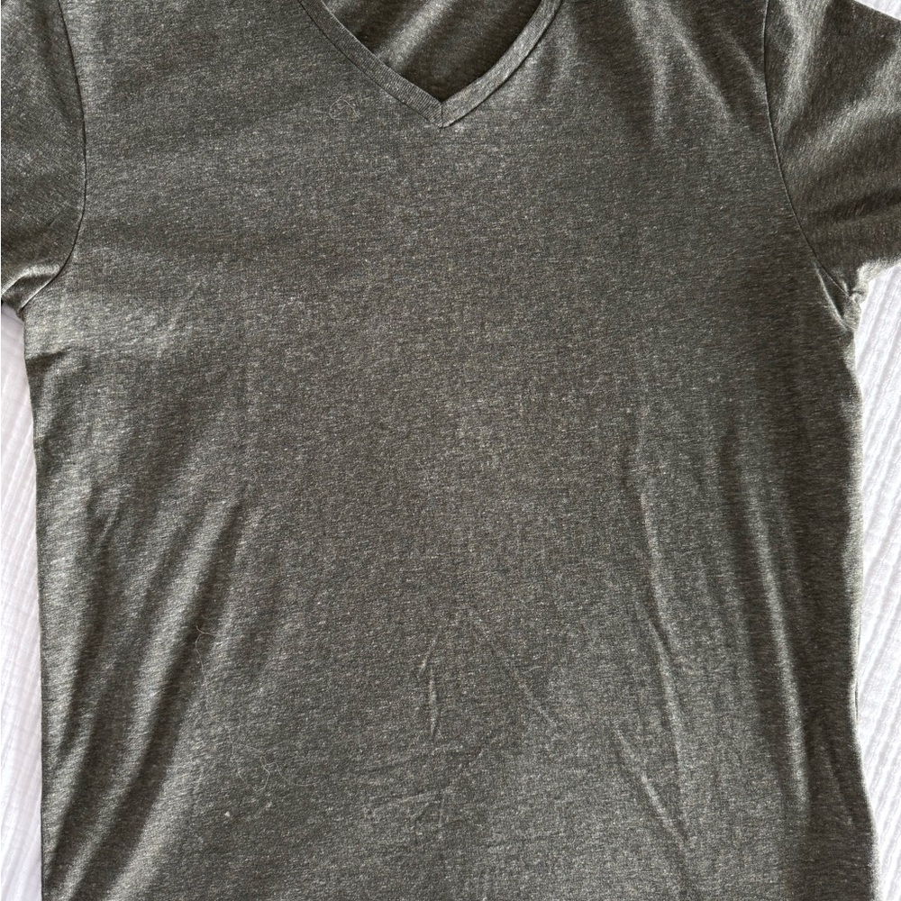Levi's Green V-Neck T-Shirt